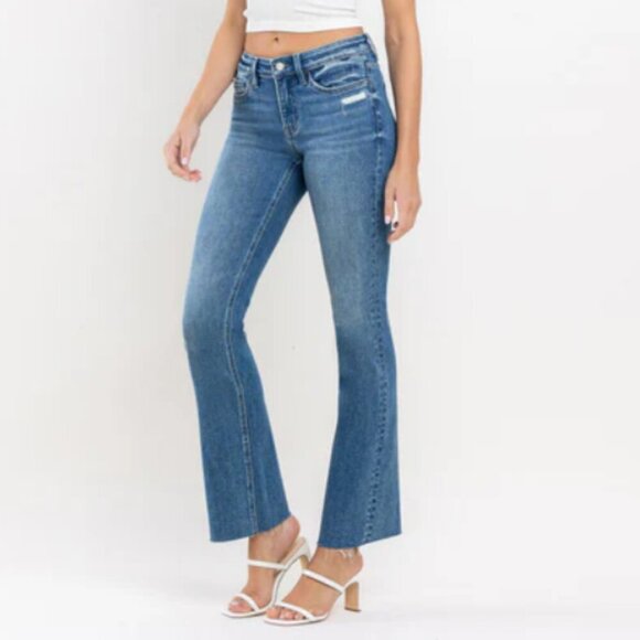 Vervet Women's 18W Jeans Stretch Well Rounded Mid Rise Raw Hem Ankle Bootcut - Picture 1 of 16